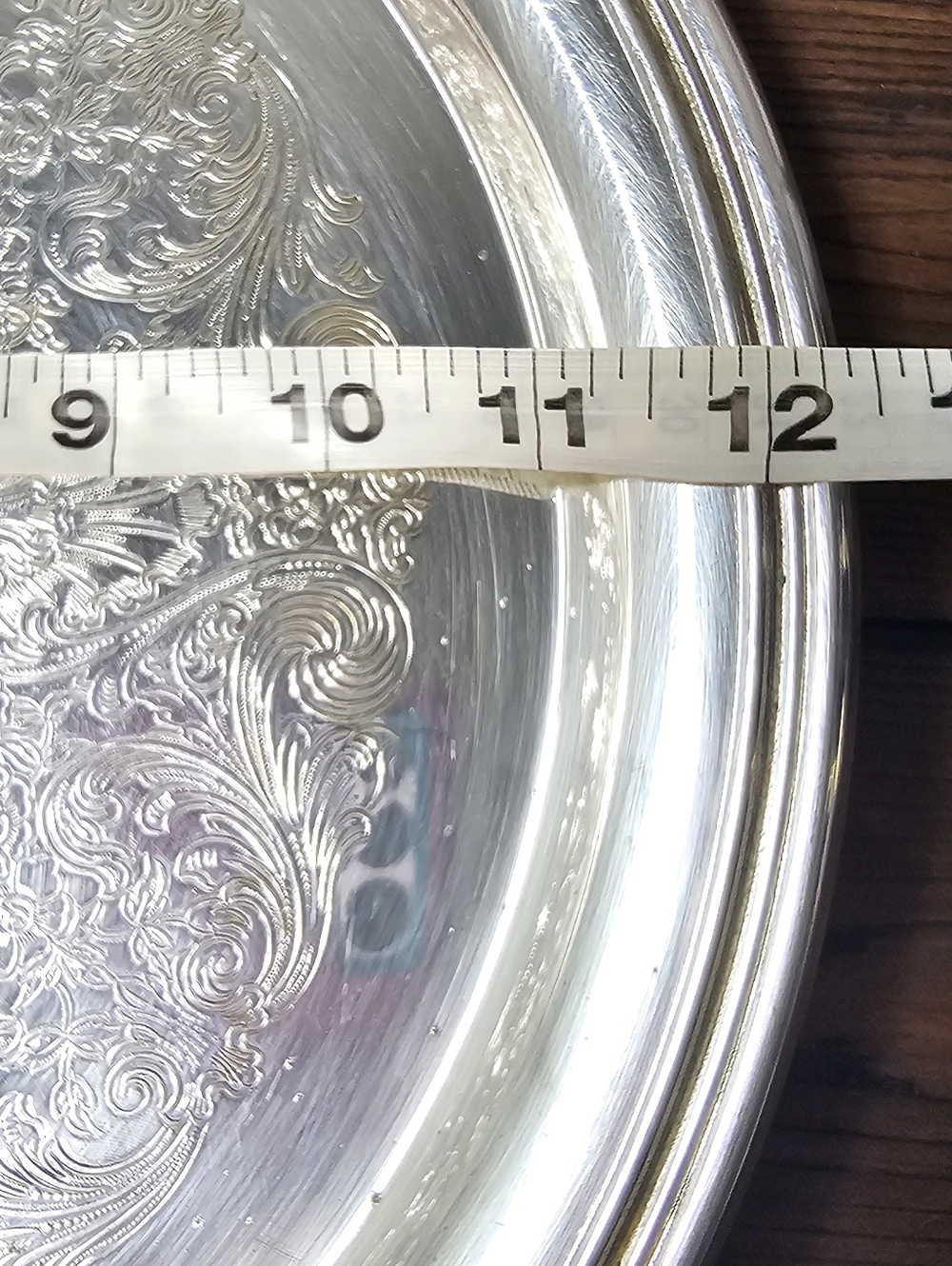Wm Rogers Silverplate Tray 12” Round Ornate Engraved Vintage - Picture 5 of 5